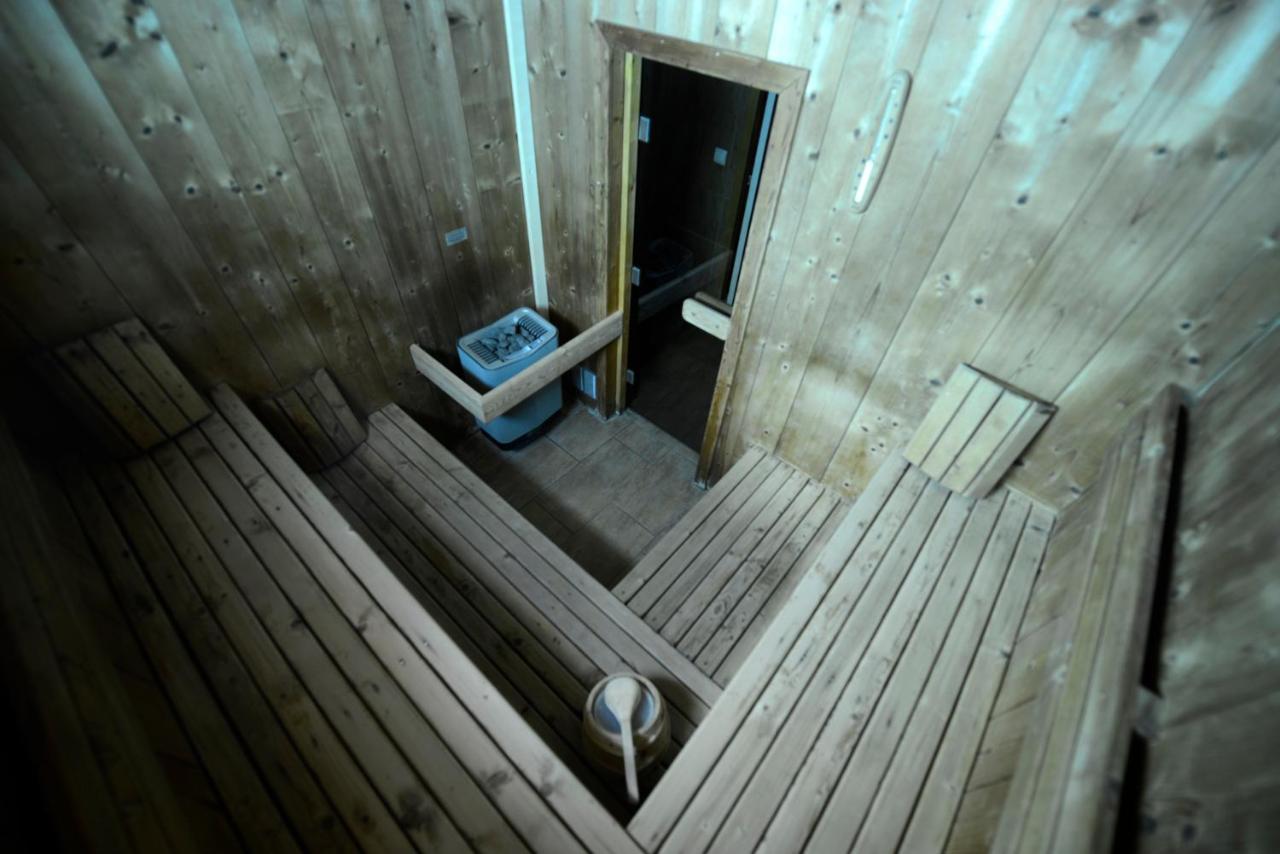 Appartements De La Chamoissiere Le Monêtier-les-Bains Exteriör bild